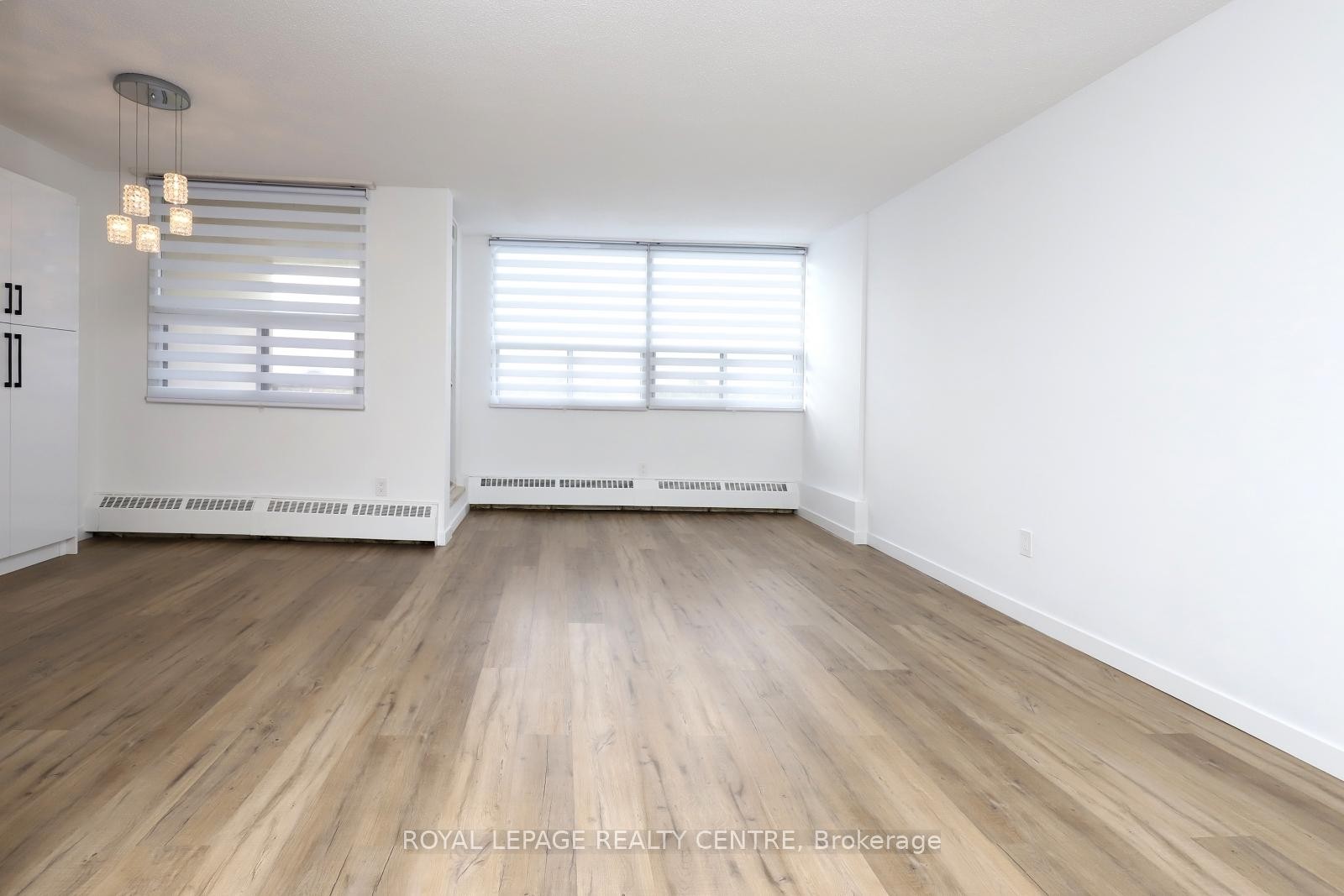 605-551 The West Mall N/A, Toronto, ON - Indoor Photo Showing Other Room