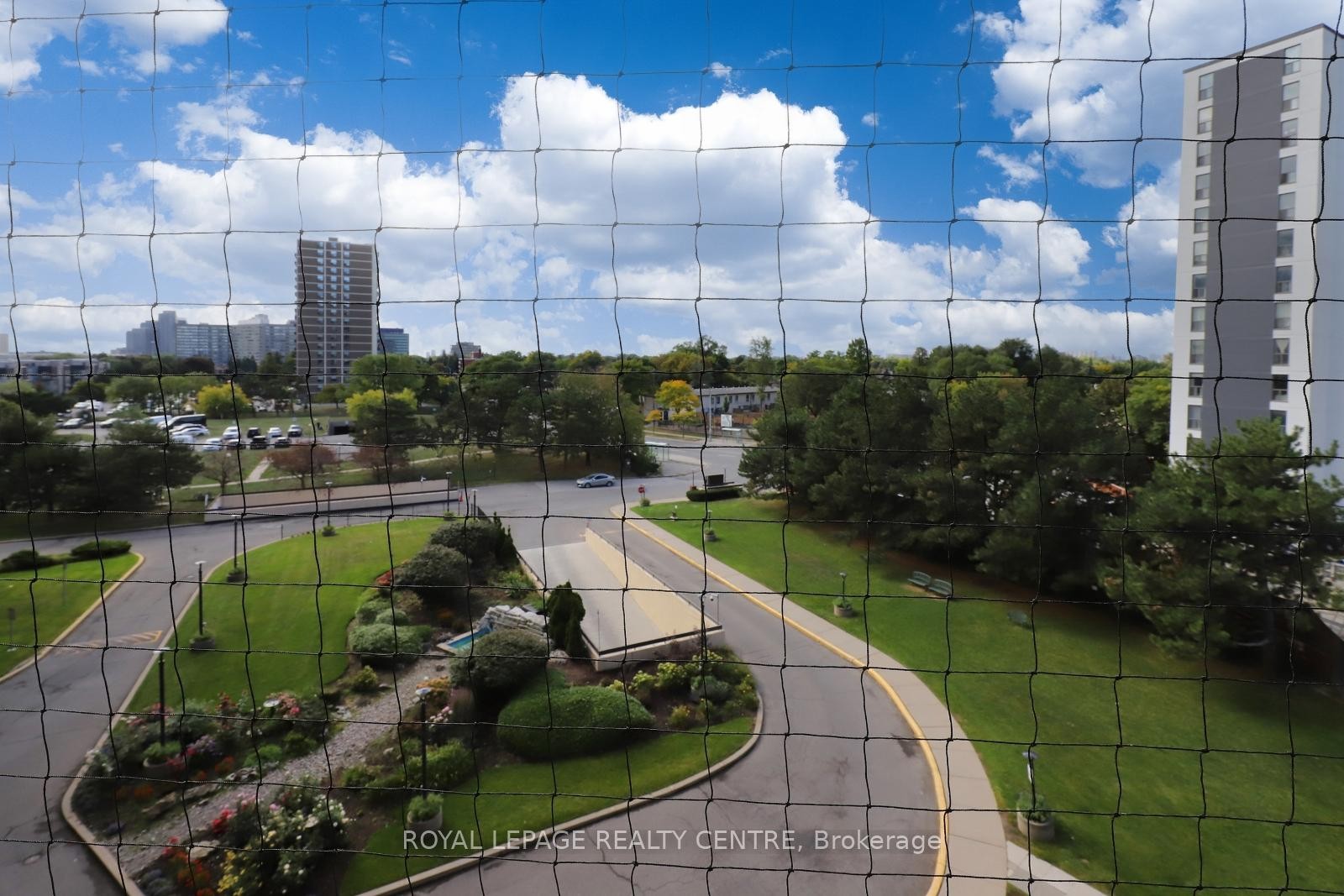 605-551 The West Mall N/A, Toronto, ON - Outdoor With Backyard