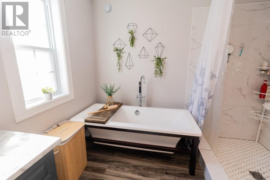 27 Wagg Place, Pasadena, NL - Indoor Photo Showing Bathroom