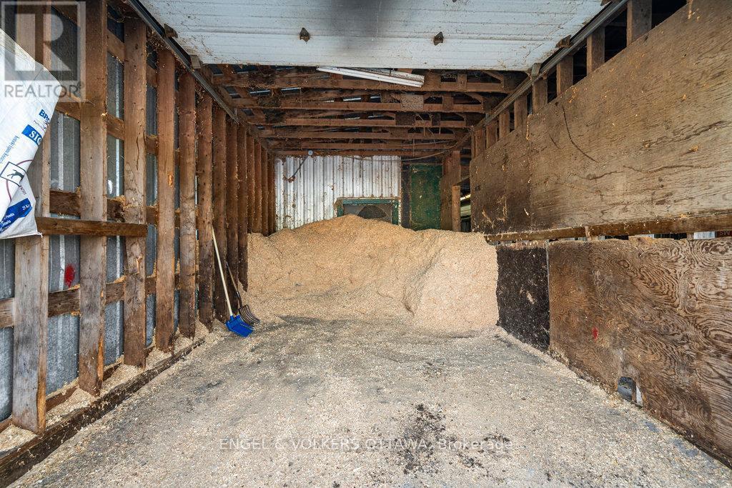 12420 Ormond Road, North Dundas, ON