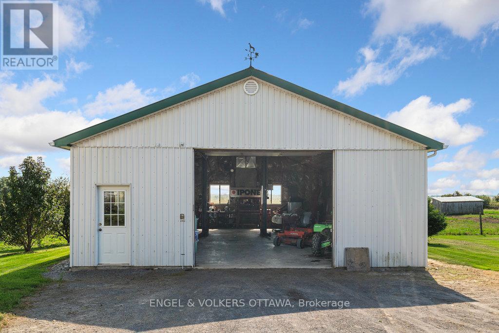 12420 Ormond Road, North Dundas, ON