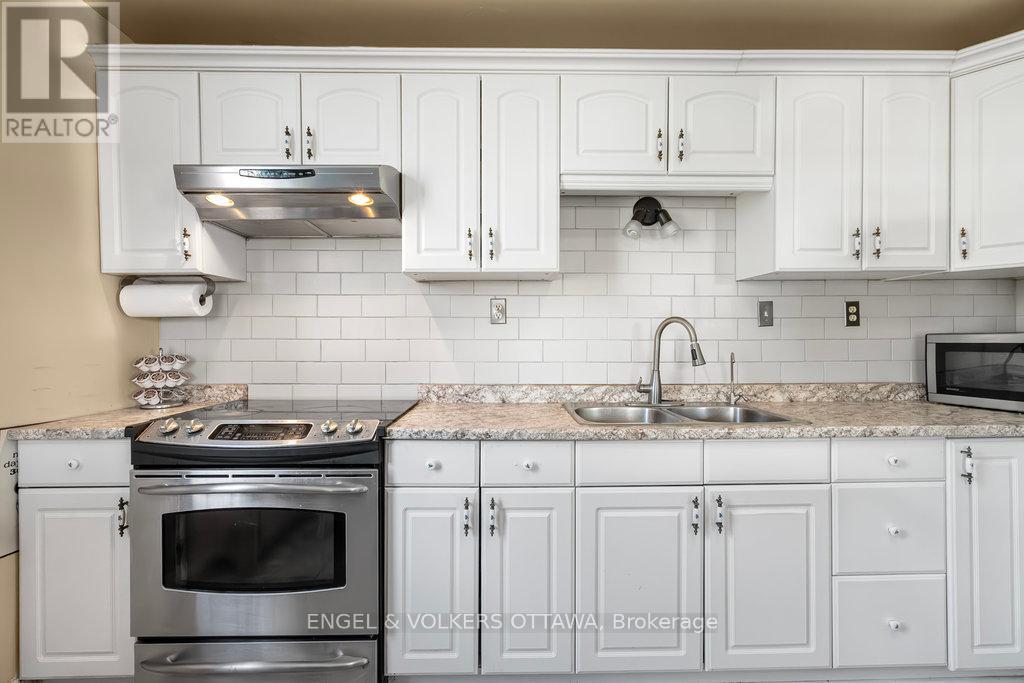 12420 Ormond Road, North Dundas, ON