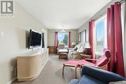 FAMILY ROOM - MAIN LEVEL -