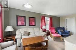 FAMILY ROOM - MAIN LEVEL -