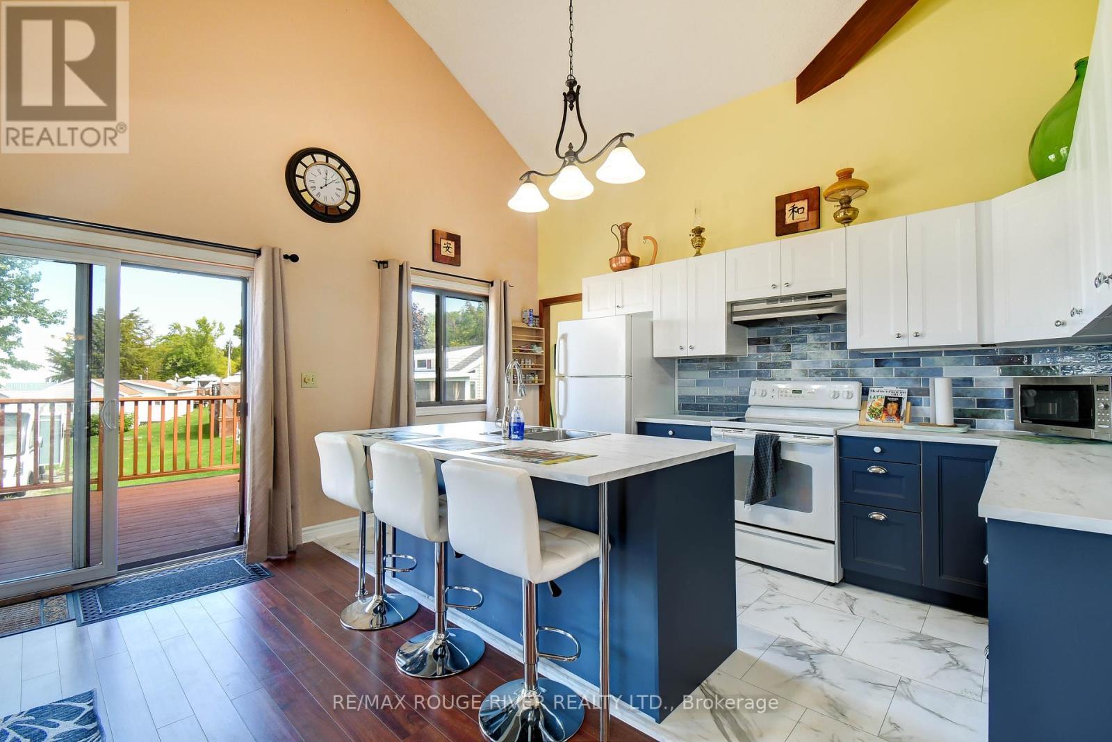 198 - 68 Robins Road, Alnwick/Haldimand, ON - Indoor Photo Showing Kitchen