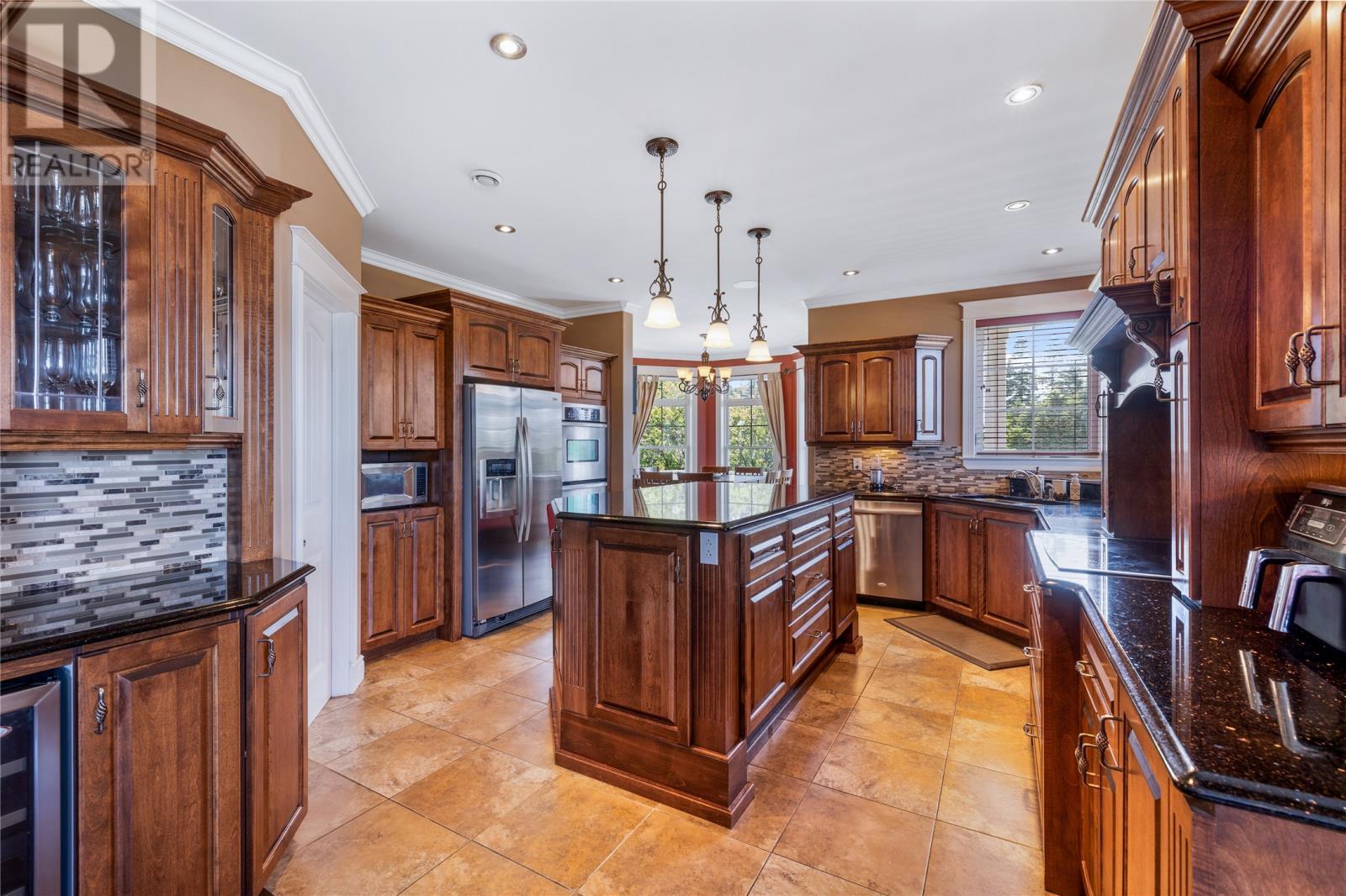 3 Everest Street, Paradise, NL - Indoor Photo Showing Kitchen With Stainless Steel Kitchen With Upgraded Kitchen