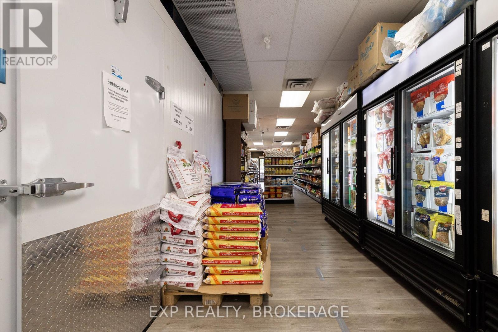 1412 Princess Street, Kingston (West Of Sir John A. Blvd), ON