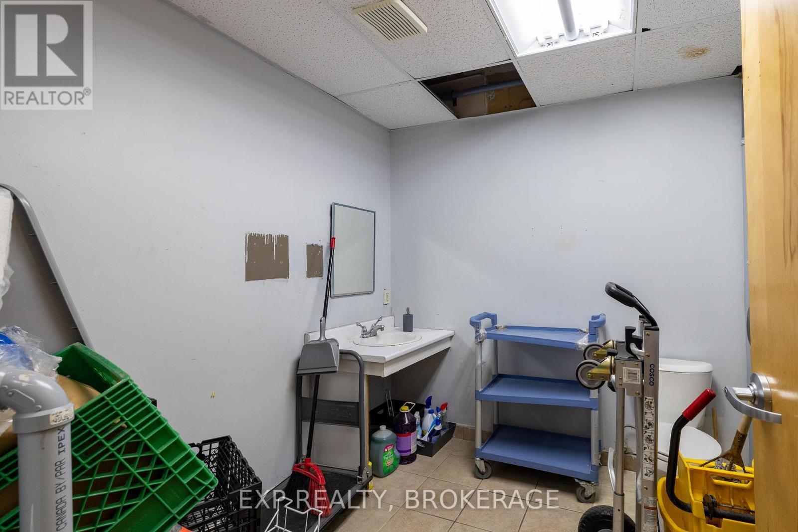 1412 Princess Street, Kingston (West Of Sir John A. Blvd), ON