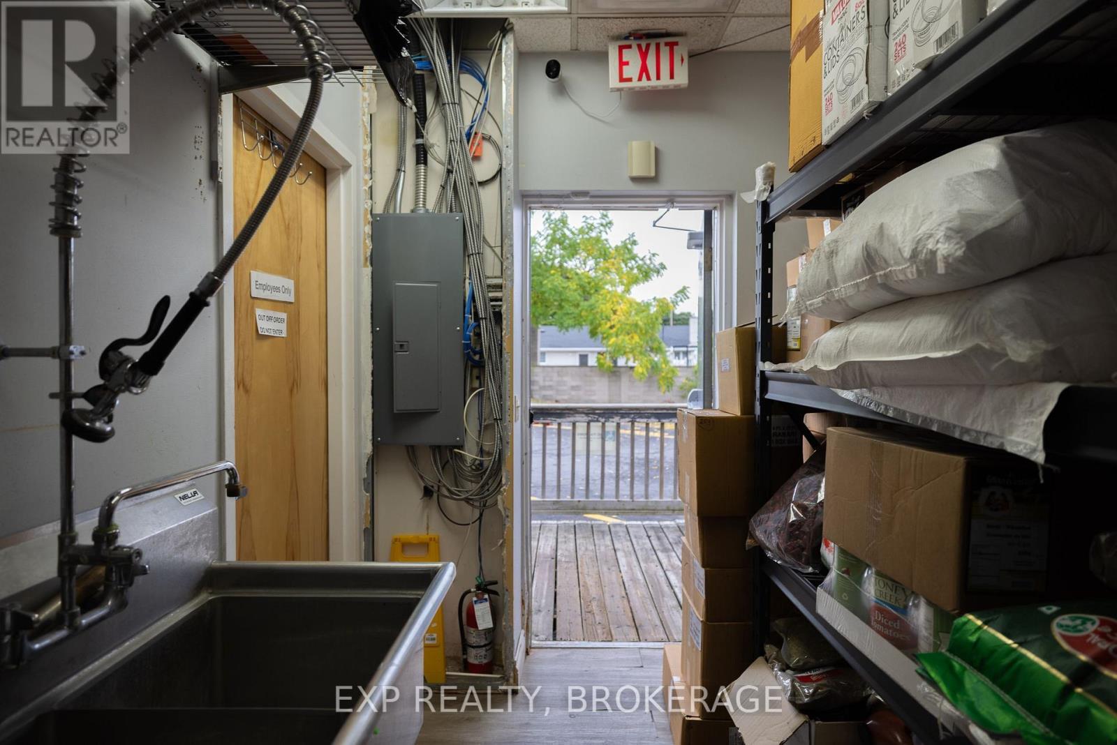 1412 Princess Street, Kingston (West Of Sir John A. Blvd), ON