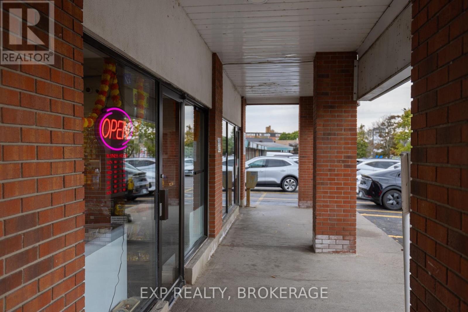 1412 Princess Street, Kingston (West Of Sir John A. Blvd), ON