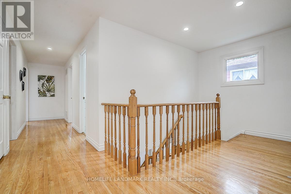 89 Whitehorn Crescent, Toronto, ON - Indoor Photo Showing Other Room