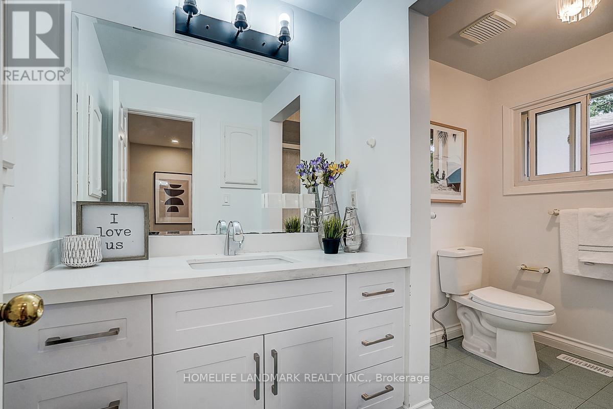 89 Whitehorn Crescent, Toronto, ON - Indoor Photo Showing Bathroom