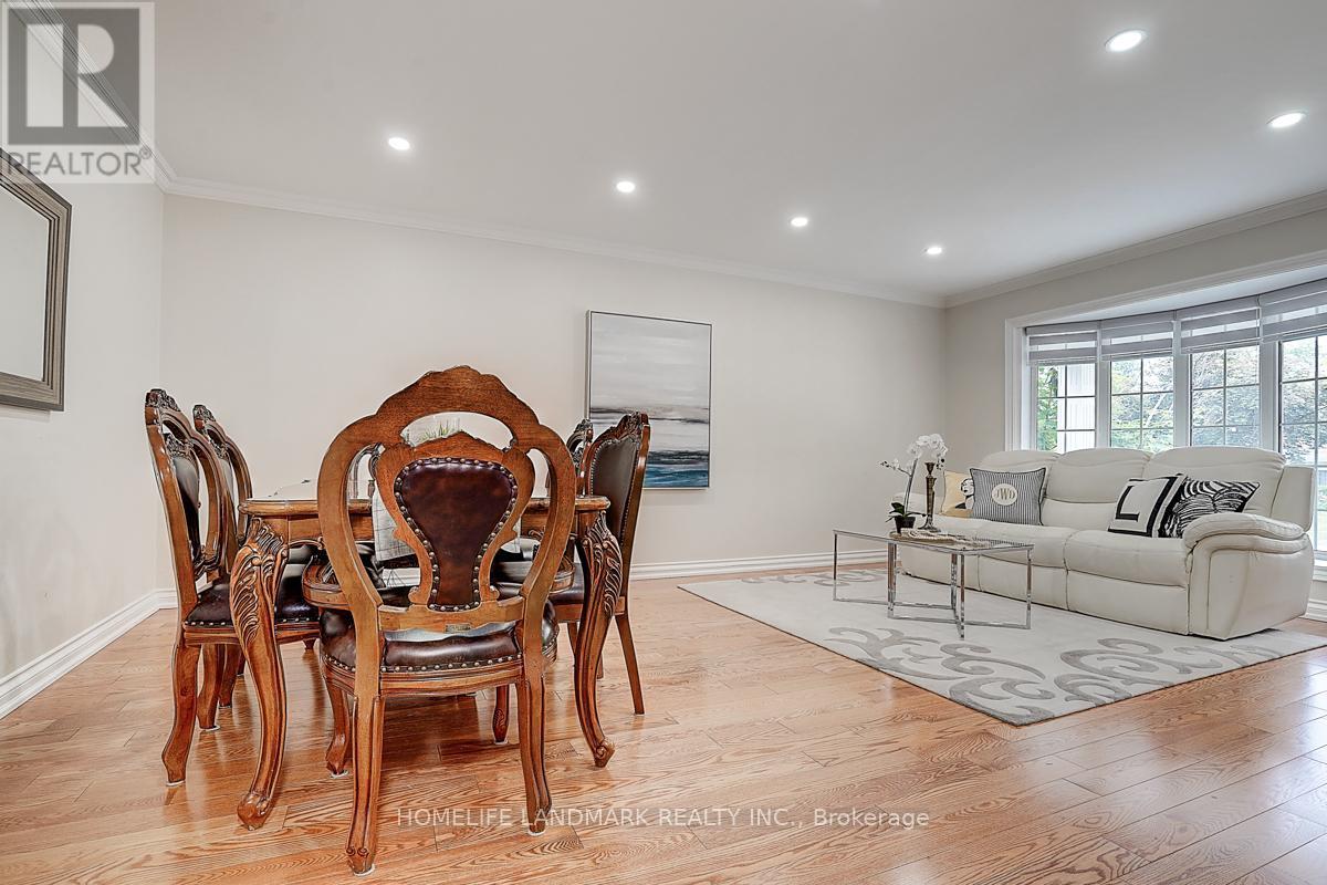 89 Whitehorn Crescent, Toronto, ON - Indoor