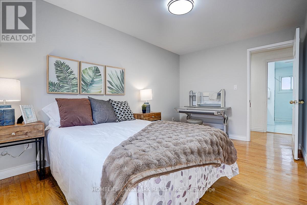 89 Whitehorn Crescent, Toronto, ON - Indoor Photo Showing Bedroom