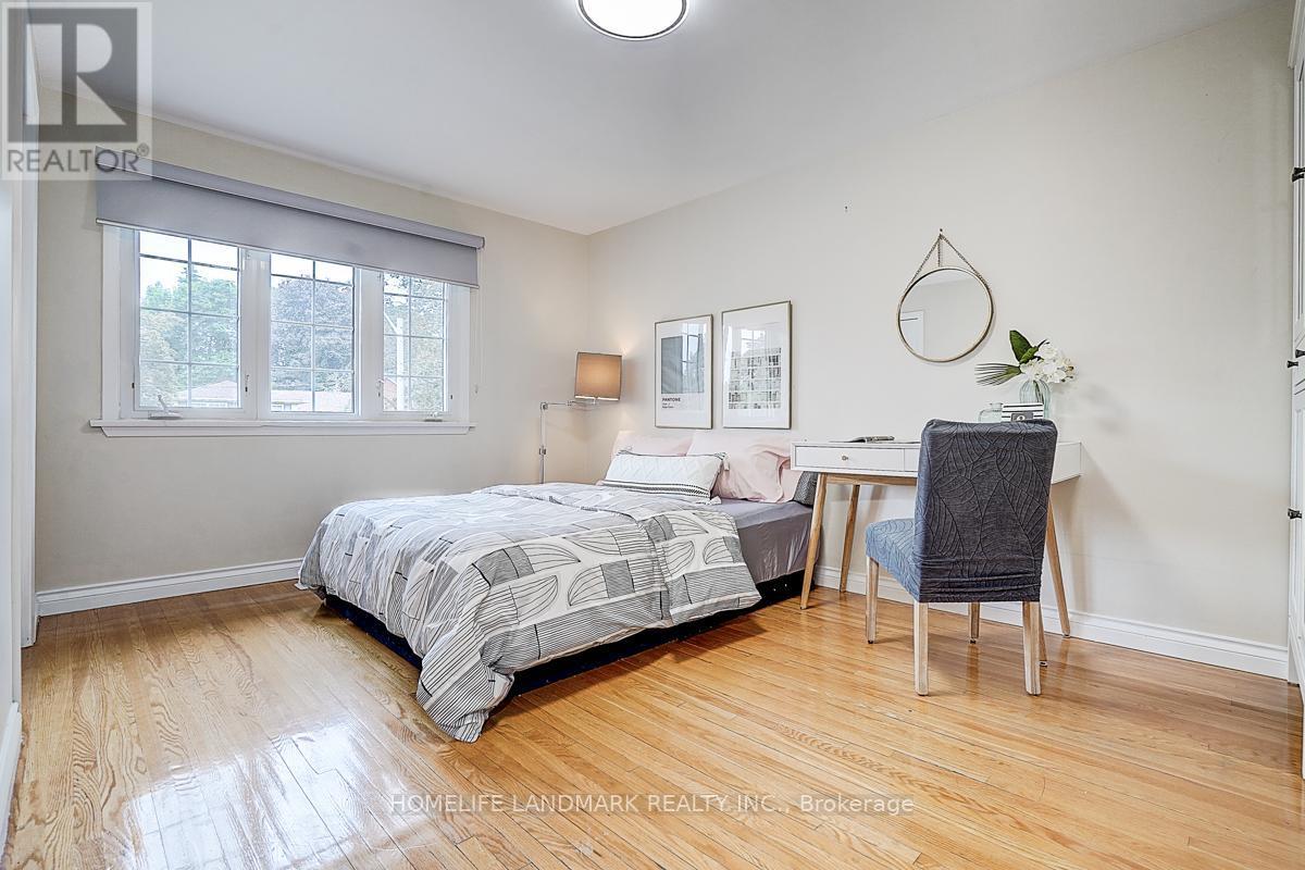 89 Whitehorn Crescent, Toronto, ON - Indoor Photo Showing Bedroom