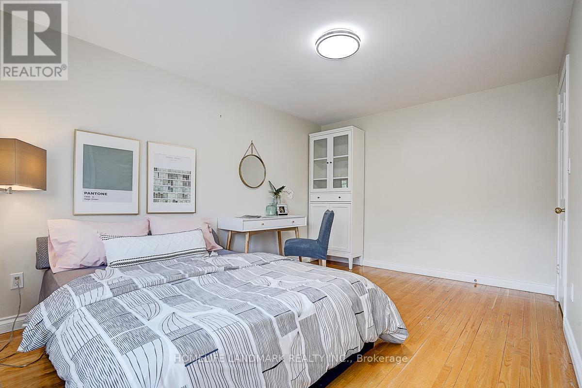 89 Whitehorn Crescent, Toronto, ON - Indoor Photo Showing Bedroom