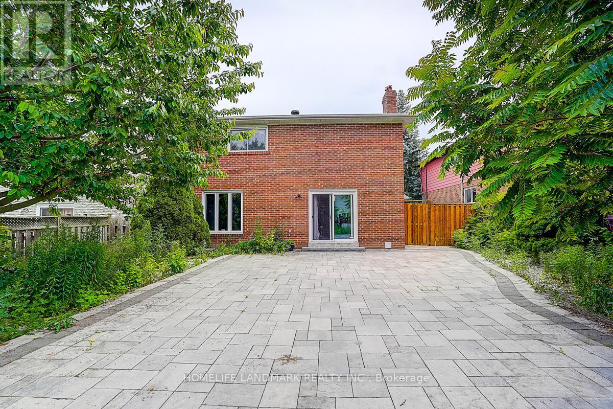 89 Whitehorn Crescent, Toronto, ON - Outdoor