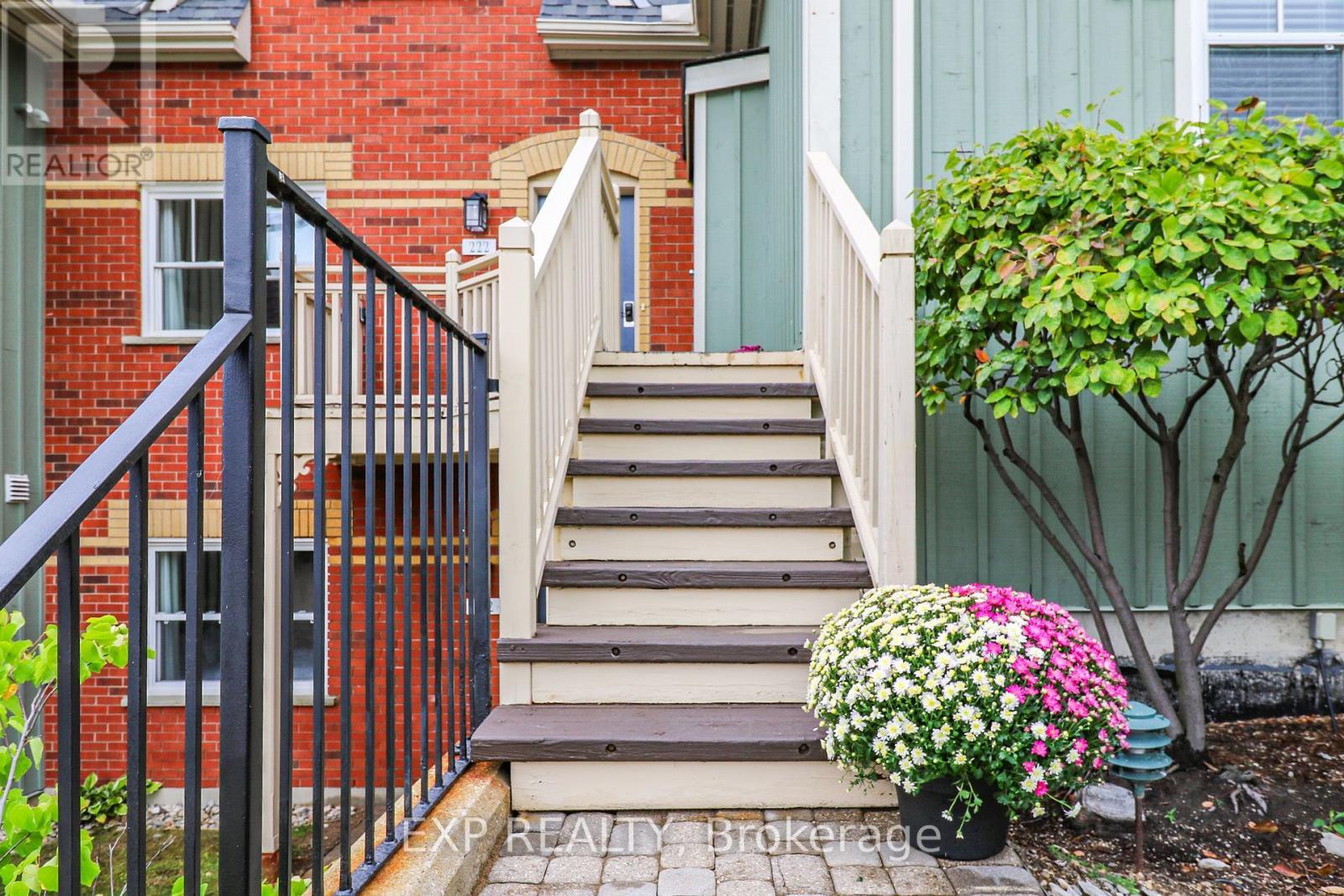 222 - 170 Snowbridge Way, Blue Mountains, ON - Outdoor