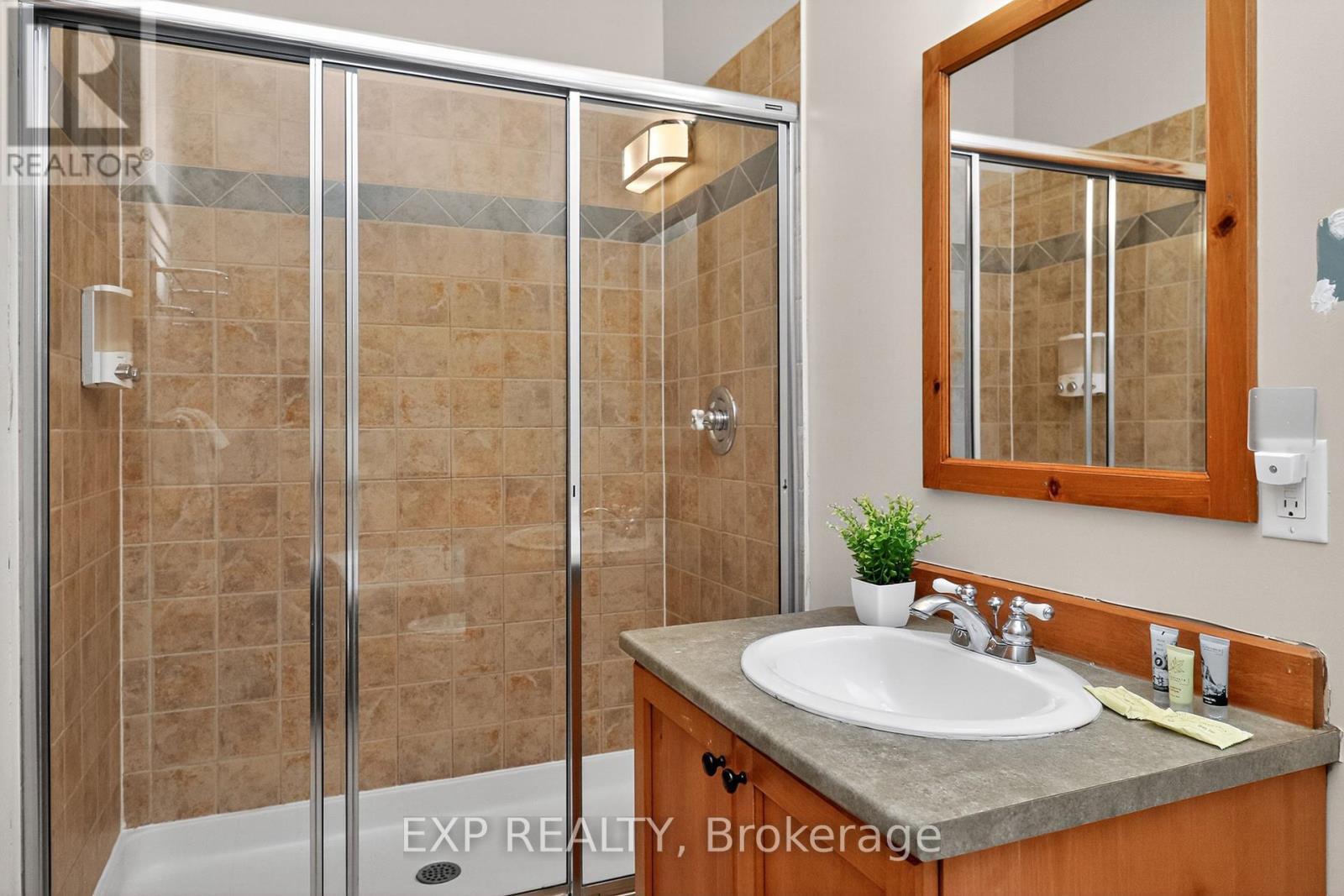 ensuite- second floor- 4pc - 222 - 170 Snowbridge Way, Blue Mountains, ON - Indoor Photo Showing Bathroom