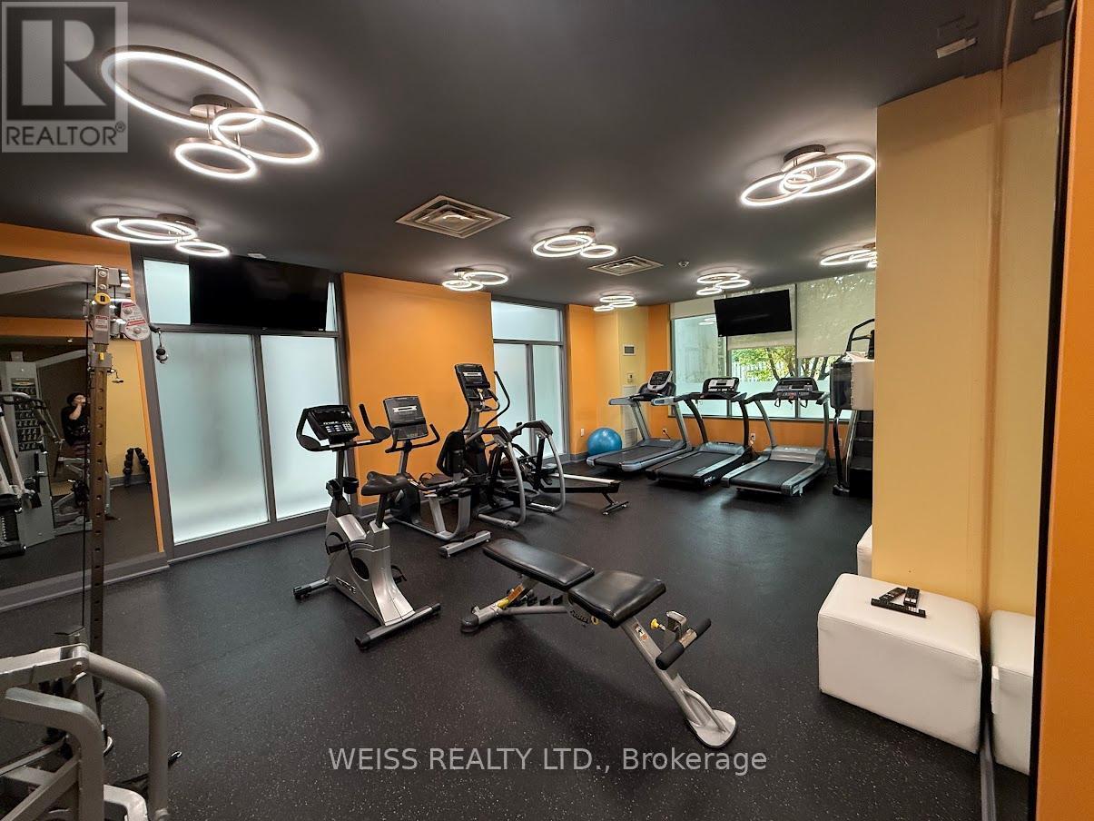 707 - 3830 Bathurst Street W, Toronto, ON - Indoor Photo Showing Gym Room