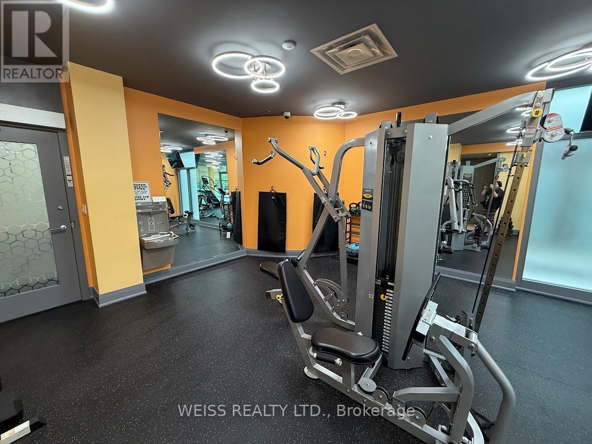 707 - 3830 Bathurst Street W, Toronto, ON - Indoor Photo Showing Gym Room