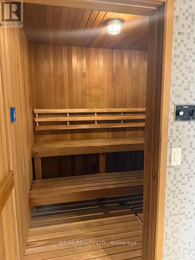 707 - 3830 Bathurst Street W, Toronto, ON - Indoor Photo Showing Other Room