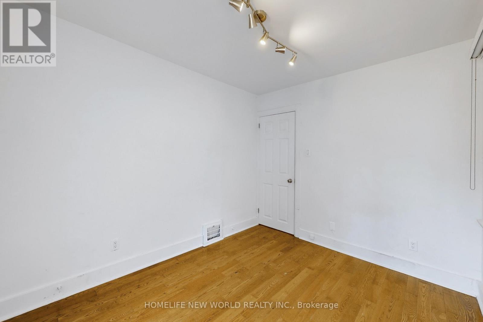 14 Franklin Avenue, Toronto, ON - Indoor Photo Showing Other Room