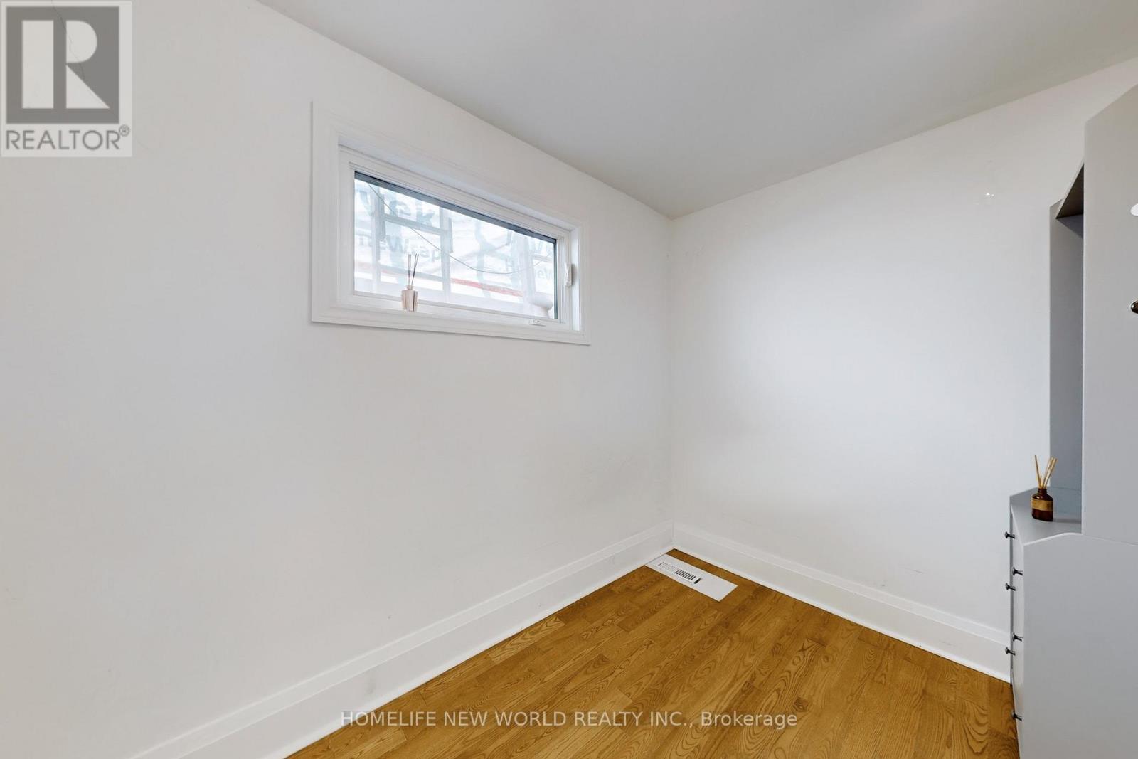 14 Franklin Avenue, Toronto, ON - Indoor Photo Showing Other Room