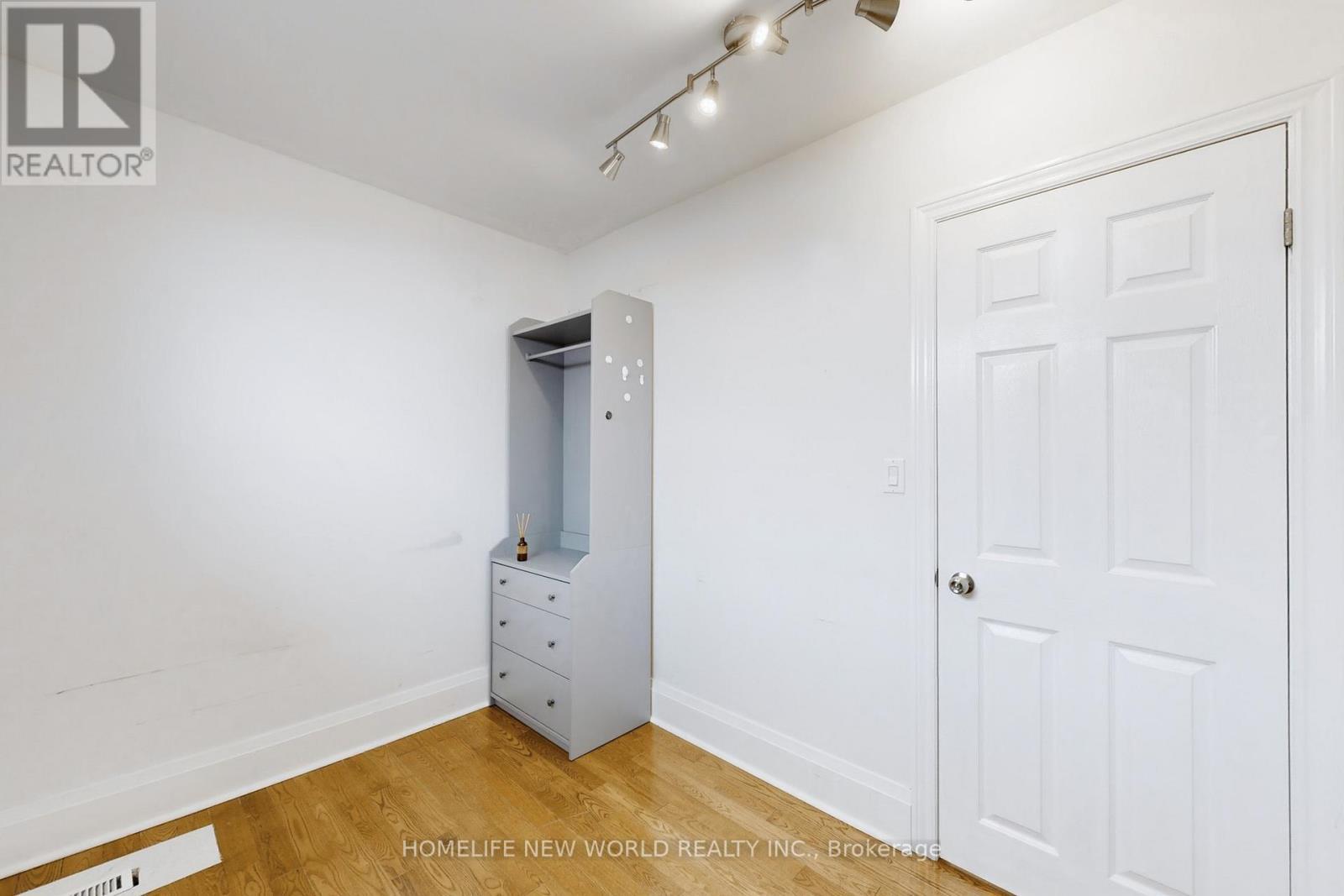 14 Franklin Avenue, Toronto, ON - Indoor Photo Showing Other Room