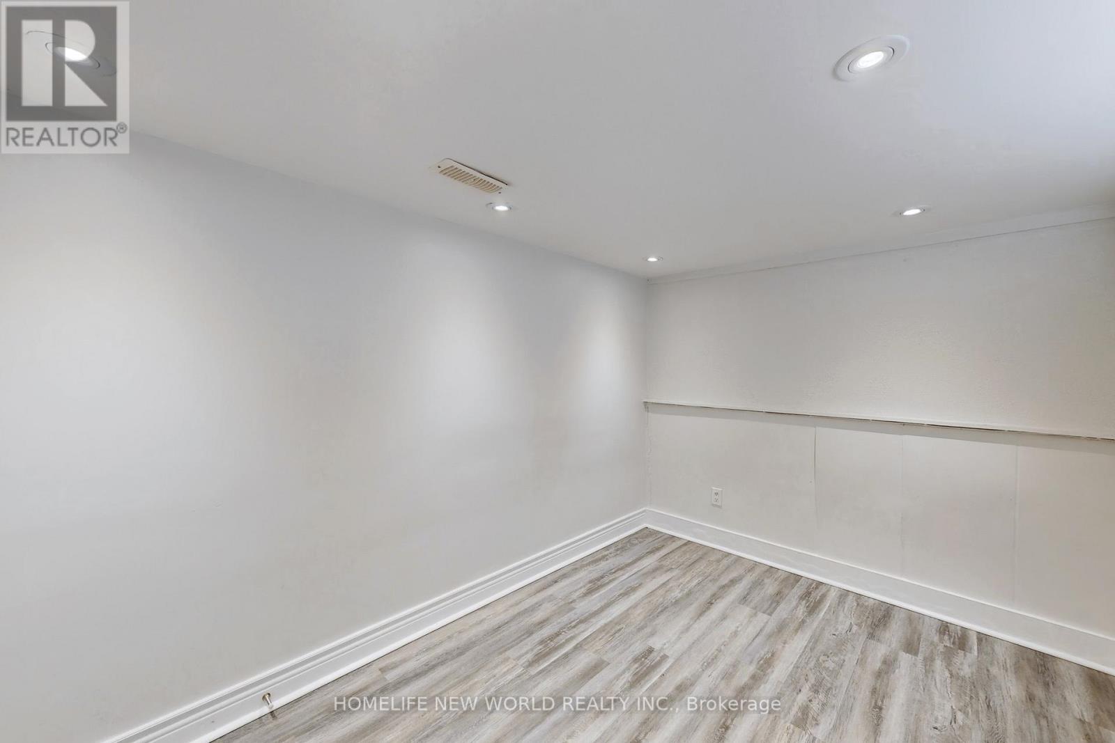 14 Franklin Avenue, Toronto, ON - Indoor Photo Showing Other Room