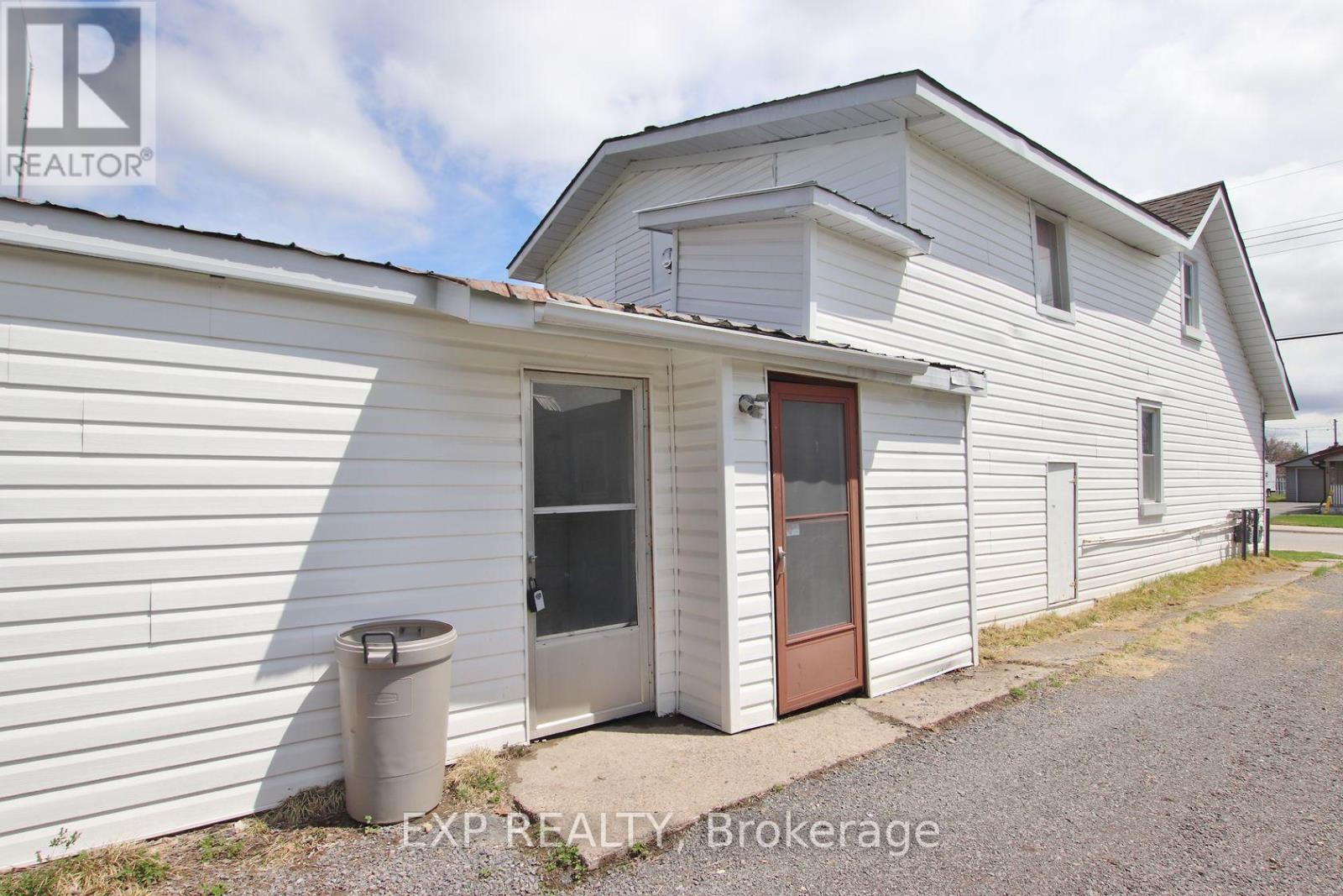 55 Ida Street S, Arnprior, ON - Outdoor With Exterior