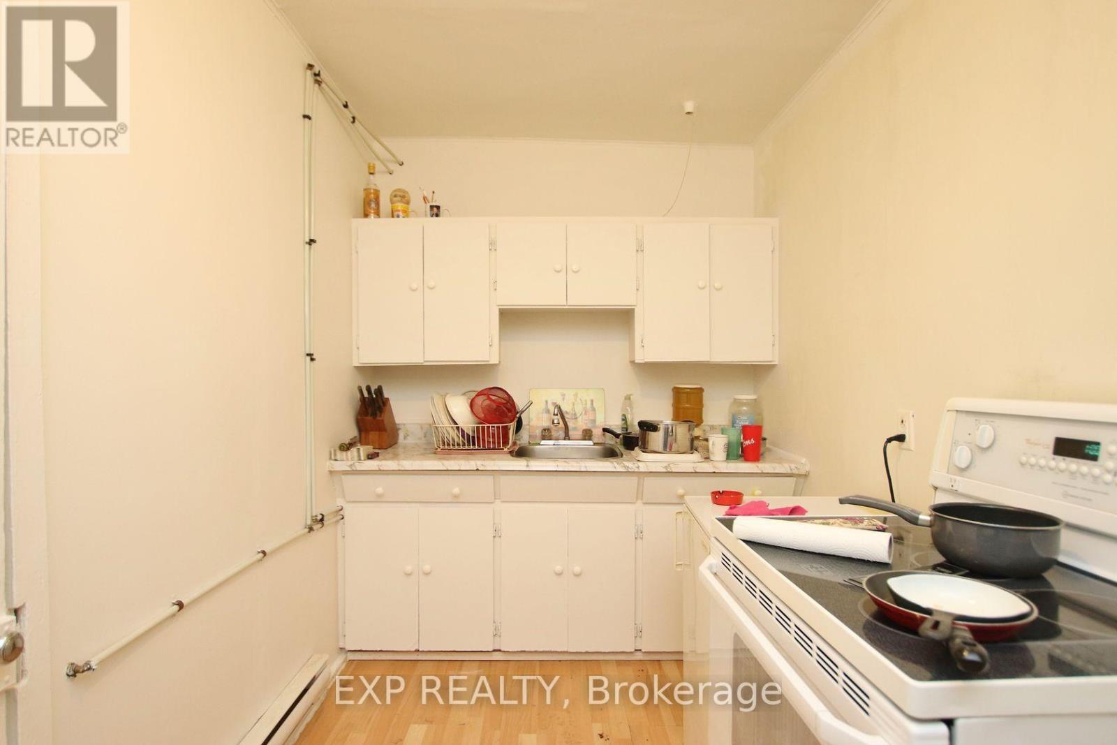 55 Ida Street S, Arnprior, ON - Indoor Photo Showing Kitchen