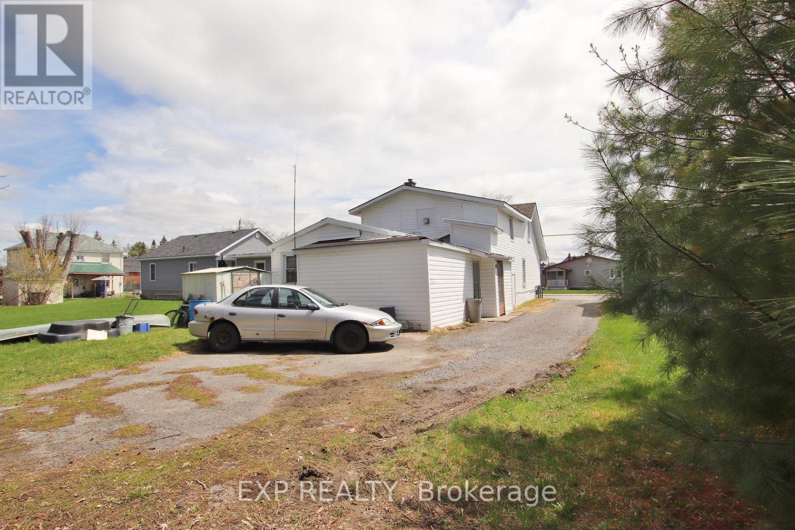 55 Ida Street S, Arnprior, ON - Outdoor