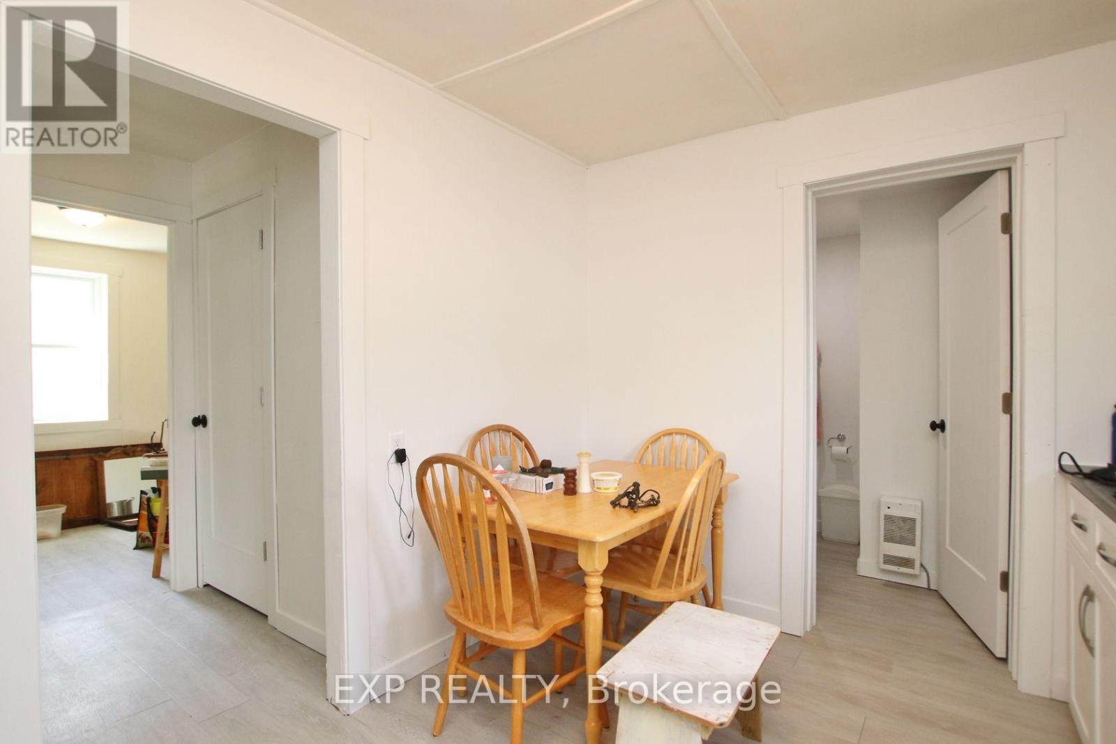 55 Ida Street S, Arnprior, ON - Indoor