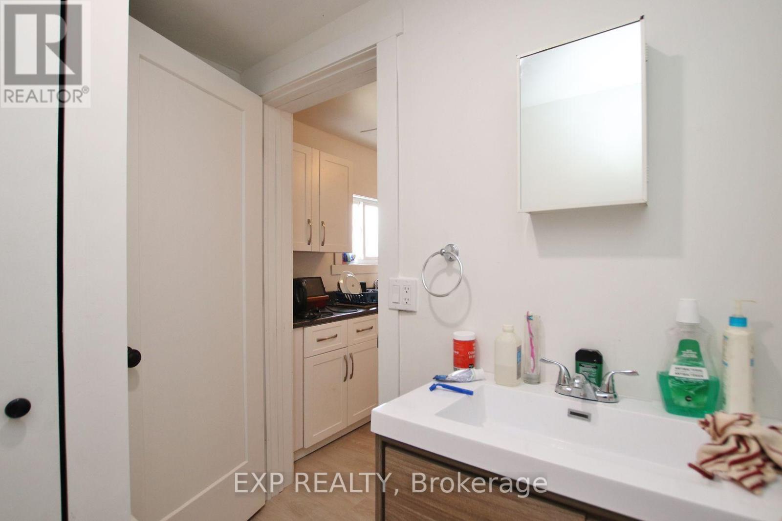 55 Ida Street S, Arnprior, ON - Indoor Photo Showing Bathroom