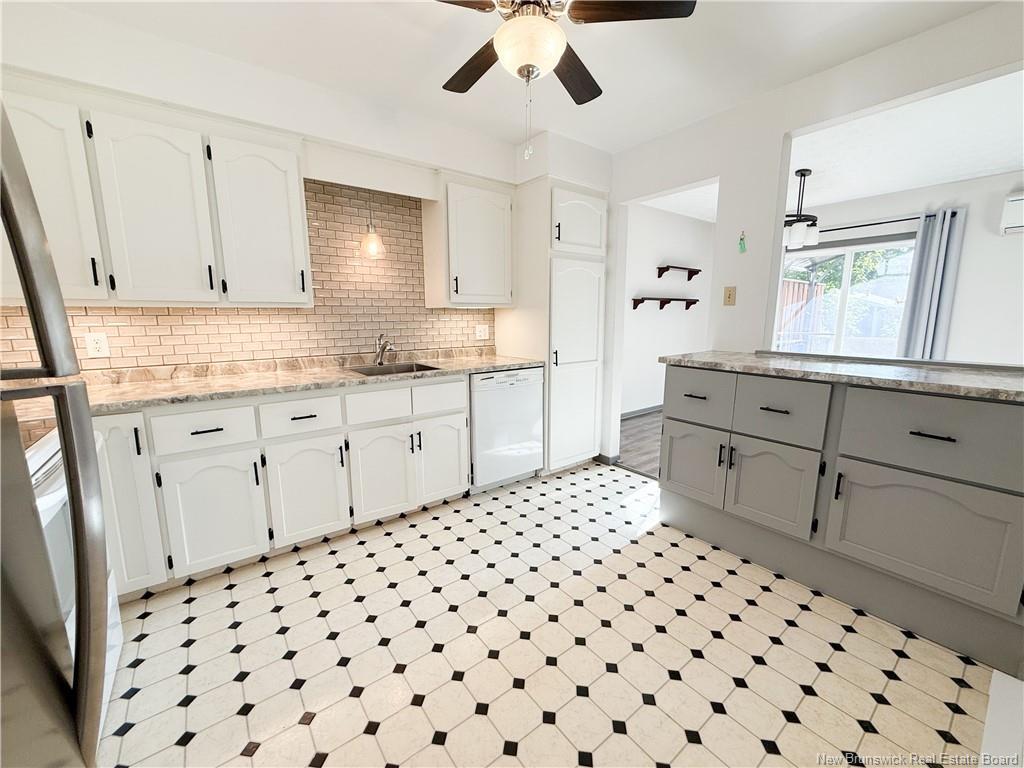 15 Wallace Crt, Sussex, NB