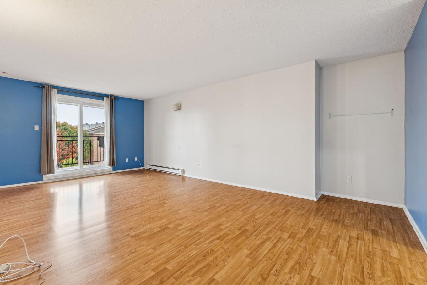 Salon - 403-134 Rue De Lausanne, Gatineau (Gatineau), QC - Indoor Photo Showing Other Room