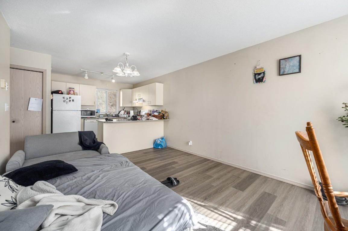 301-2802 Grandview Heights, Merritt, BC - Indoor Photo Showing Bedroom