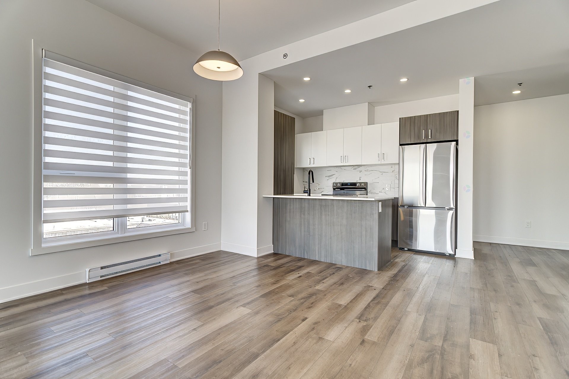 Dining Room - 405-2020 Rue Lucien-Thimens, Montréal (Saint-Laurent), QC - Indoor Photo Showing Kitchen