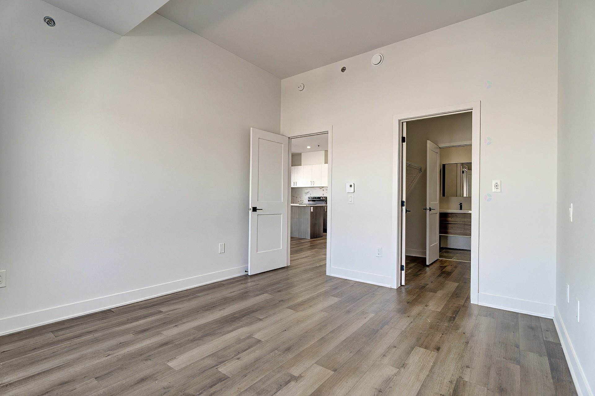 Master Bedroom - 405-2020 Rue Lucien-Thimens, Montréal (Saint-Laurent), QC - Indoor Photo Showing Other Room