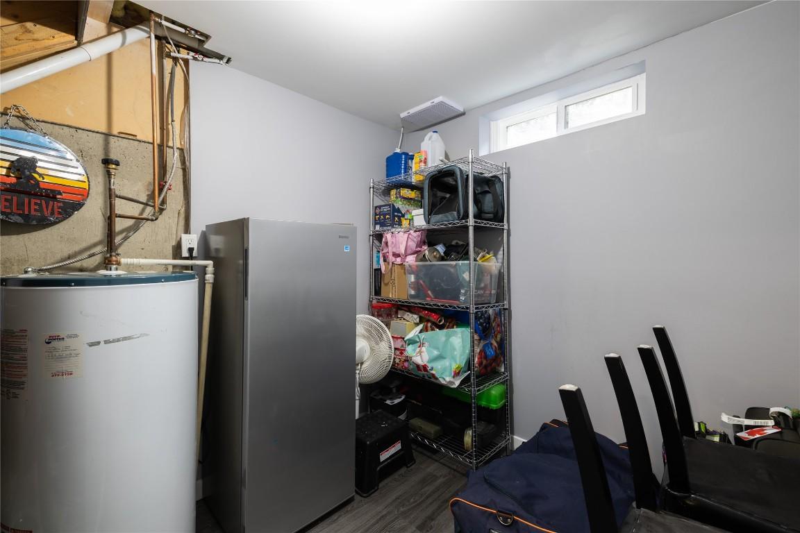 75-1605 Summit Drive, Kamloops, BC - Indoor Photo Showing Basement