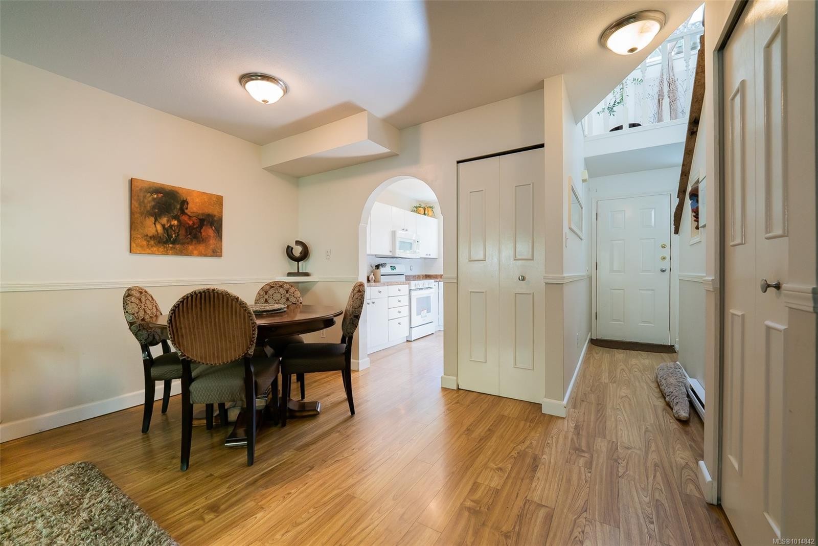 2-3470 Hillside Ave, Nanaimo, BC