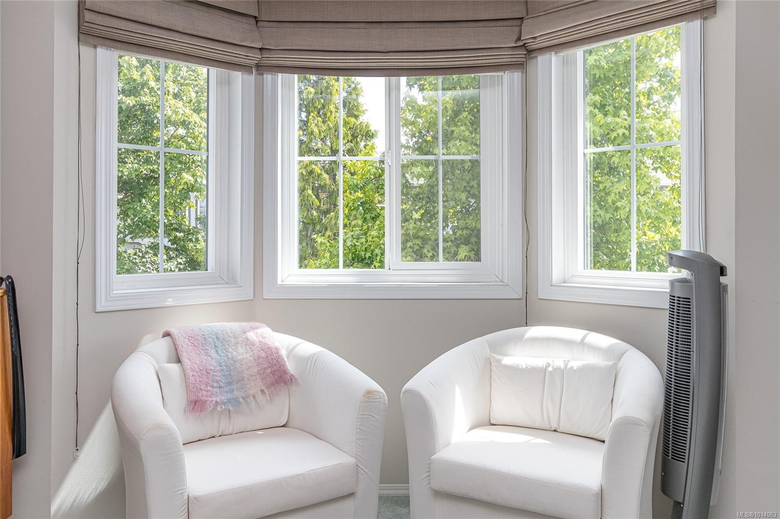 16-2115 Amelia Ave, Sidney, BC