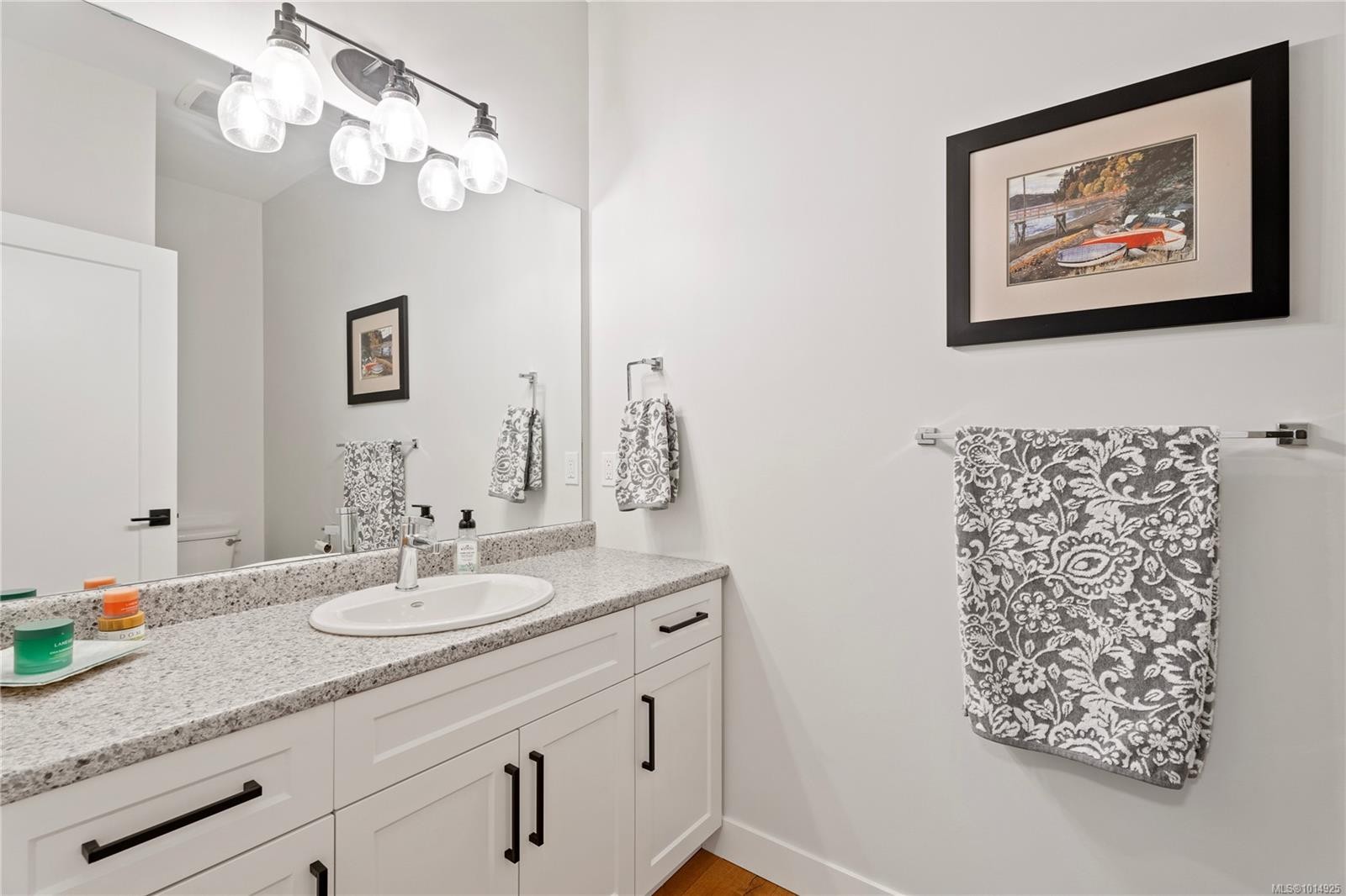 2052 Ernest Lane, Duncan, BC