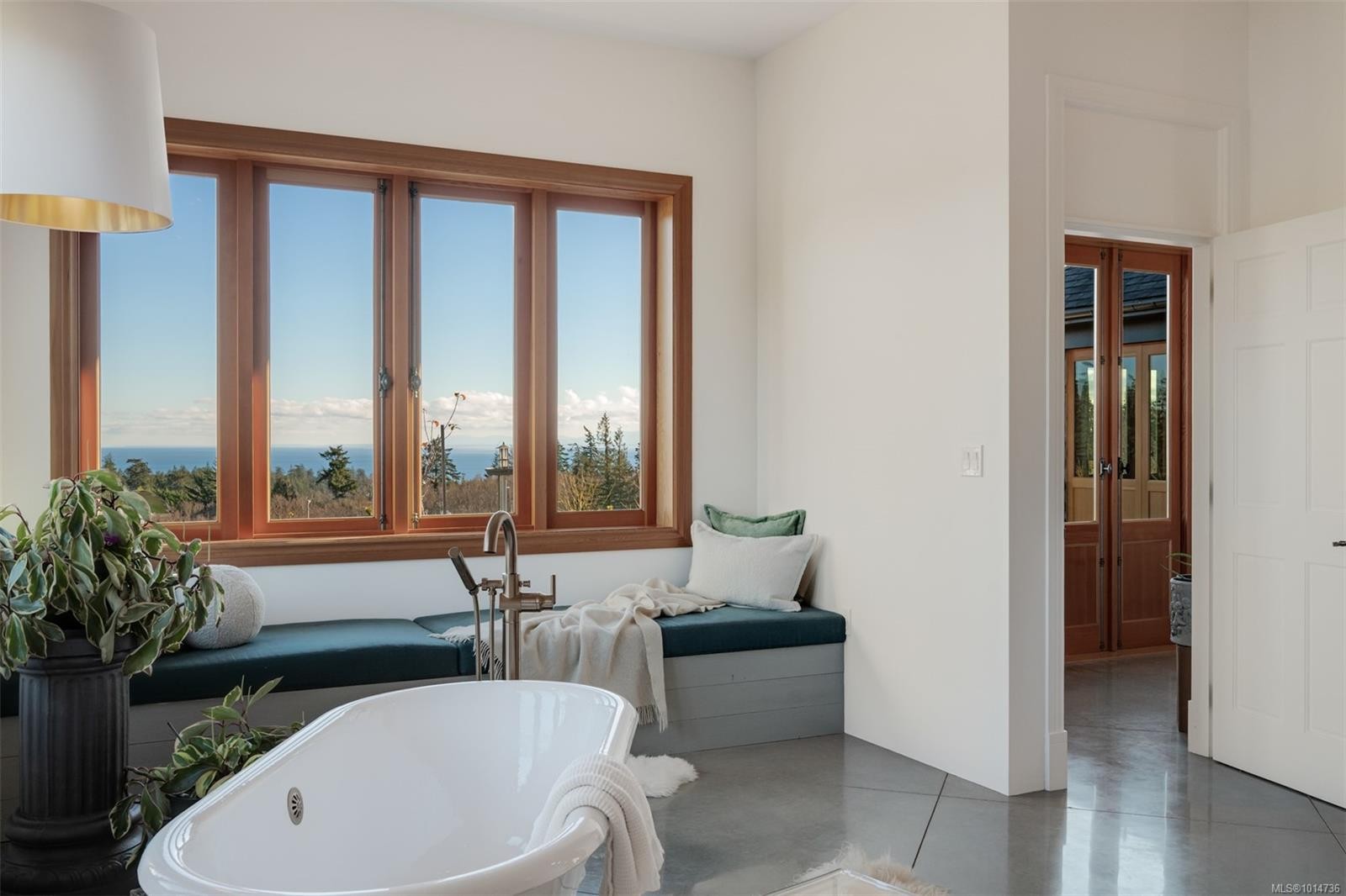 735 Arden Rd, Metchosin, BC