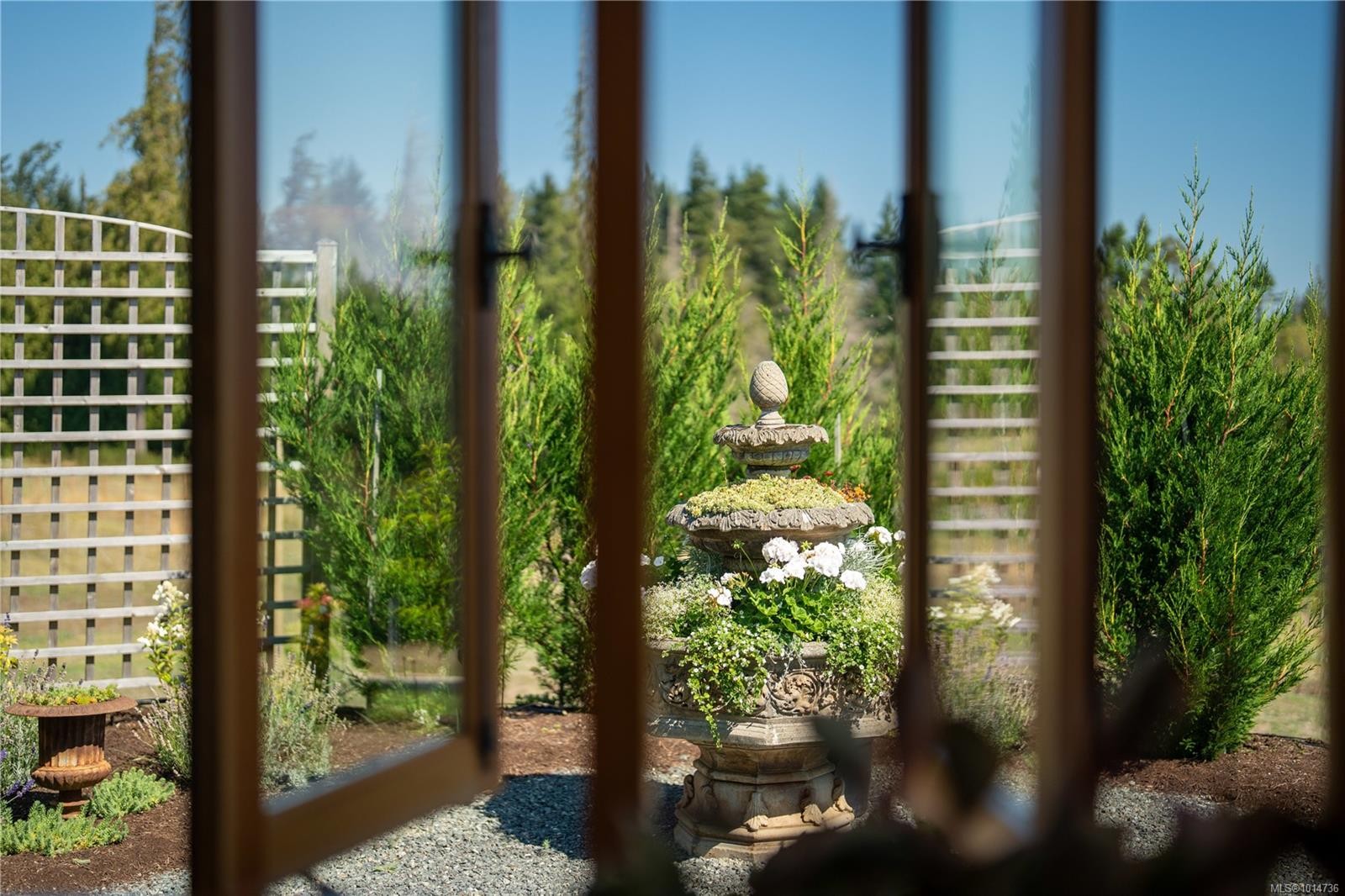 735 Arden Rd, Metchosin, BC