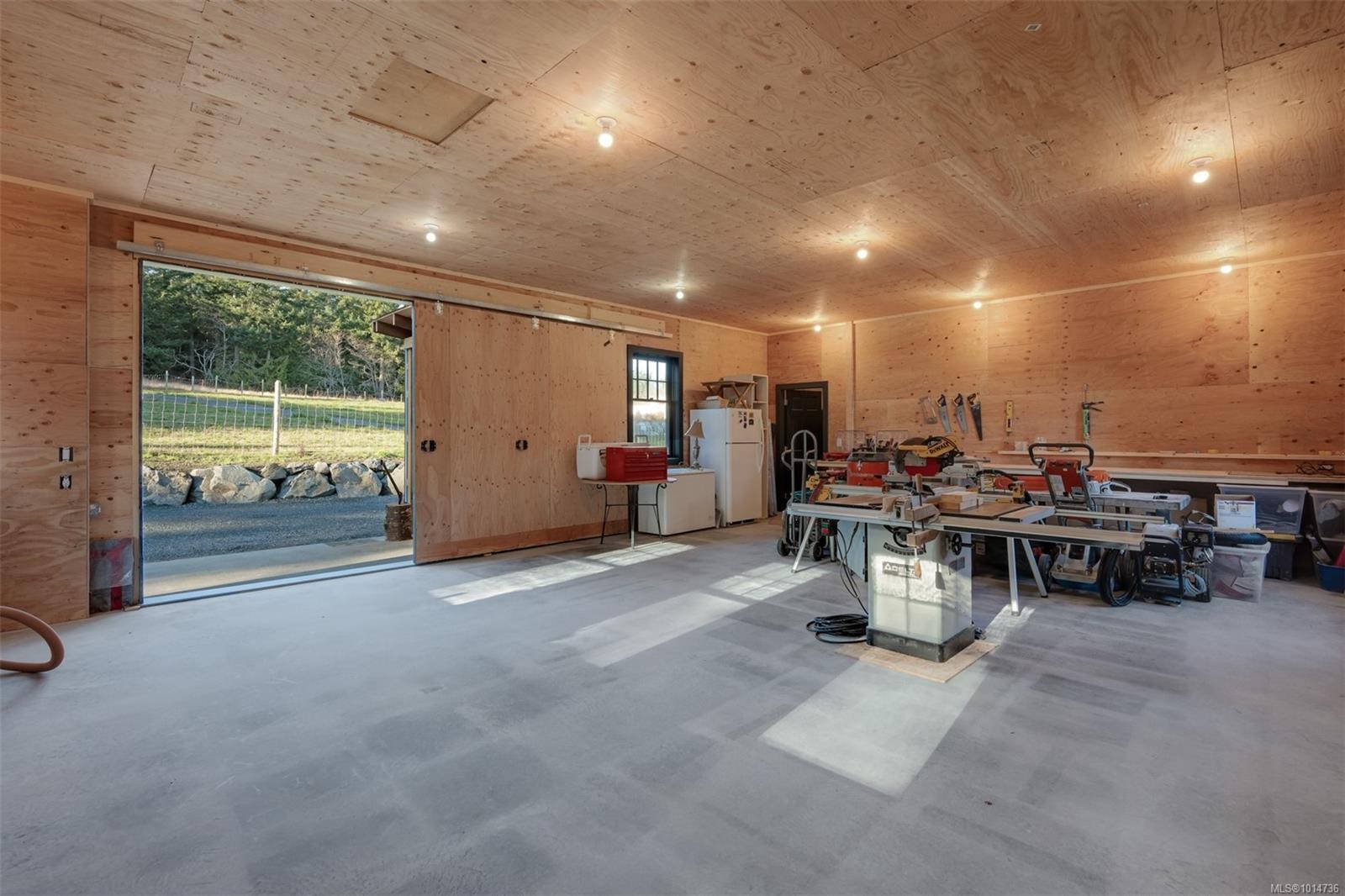 735 Arden Rd, Metchosin, BC