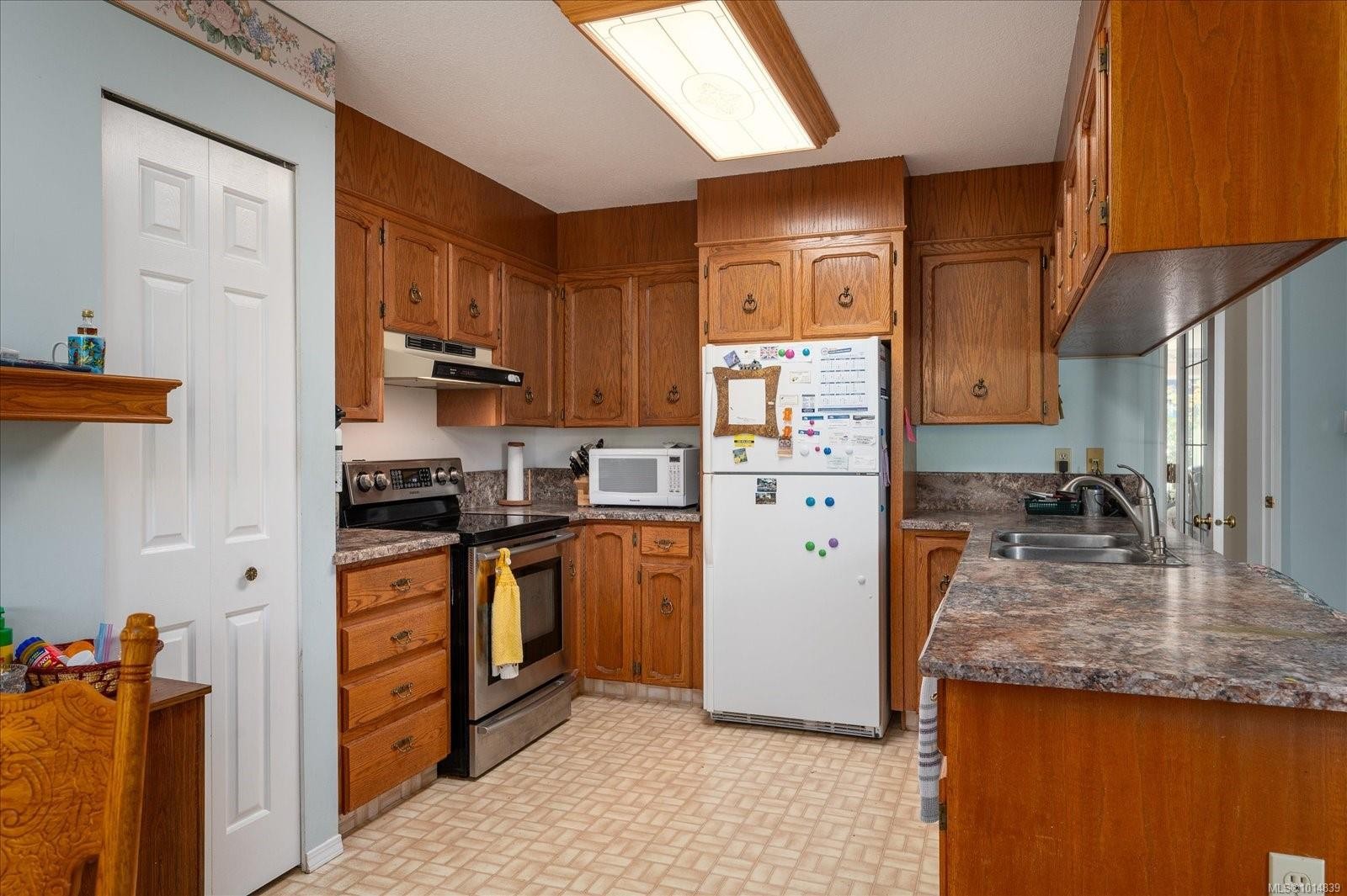 629 Dogwood Rd, Qualicum Beach, BC