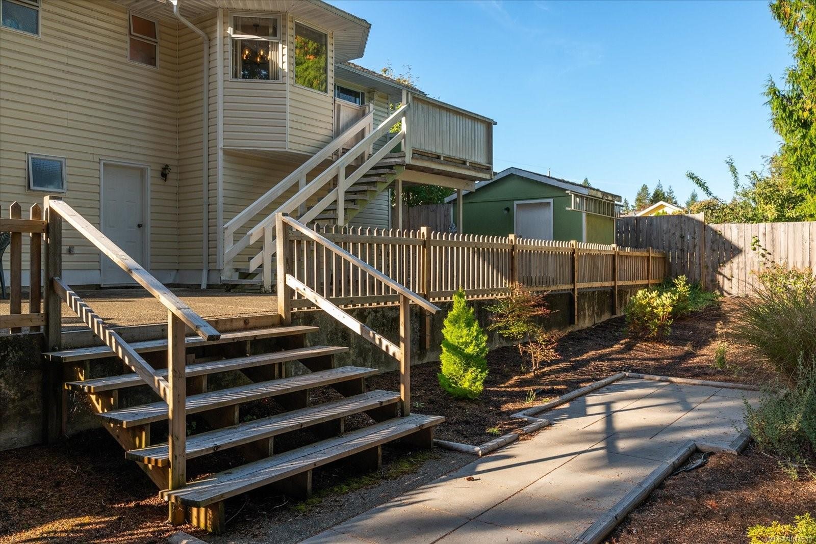 629 Dogwood Rd, Qualicum Beach, BC