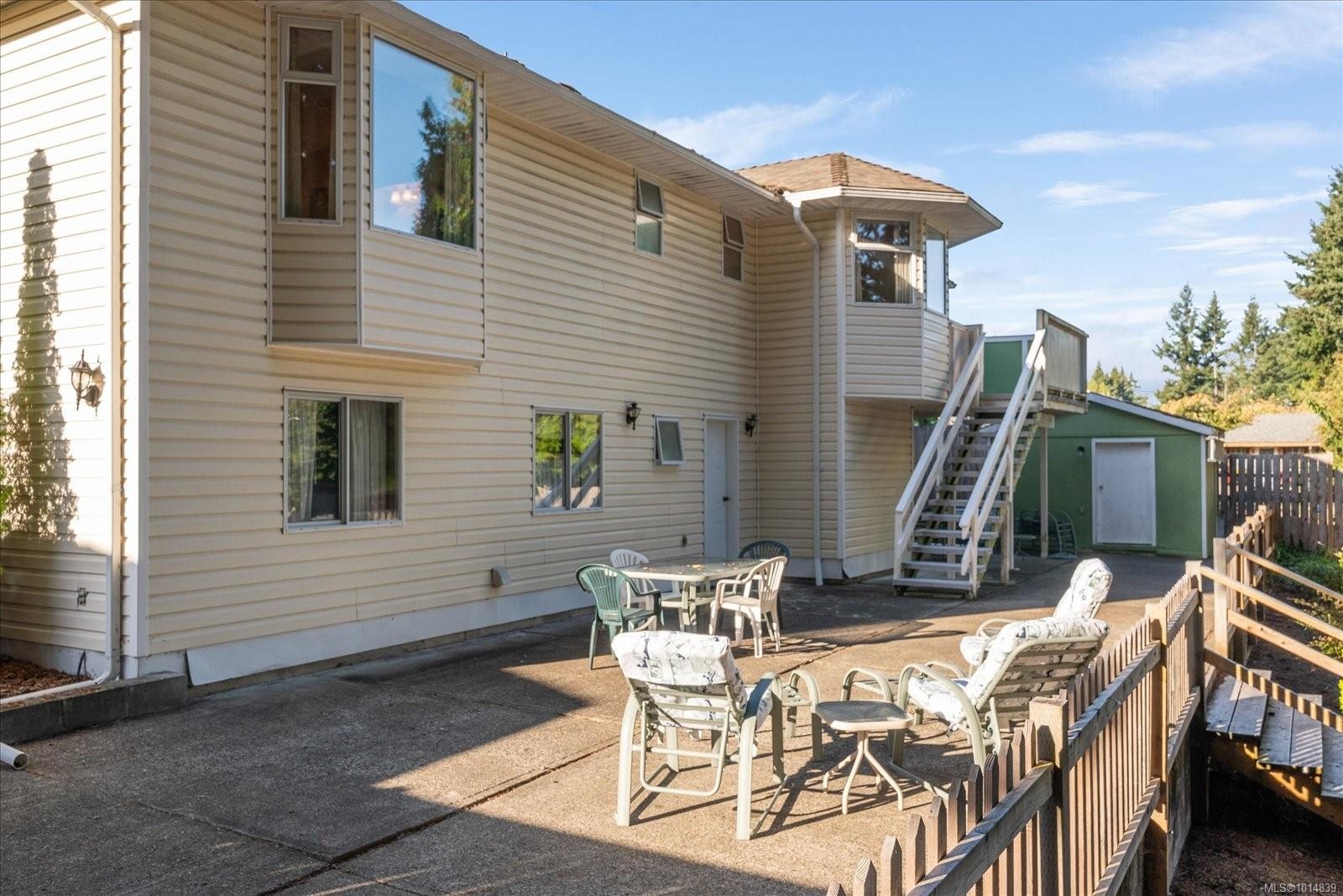 629 Dogwood Rd, Qualicum Beach, BC